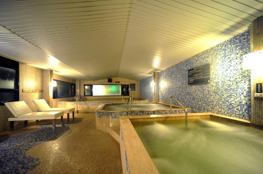 Chat Hot Spring Resort Chilung Exteriör bild