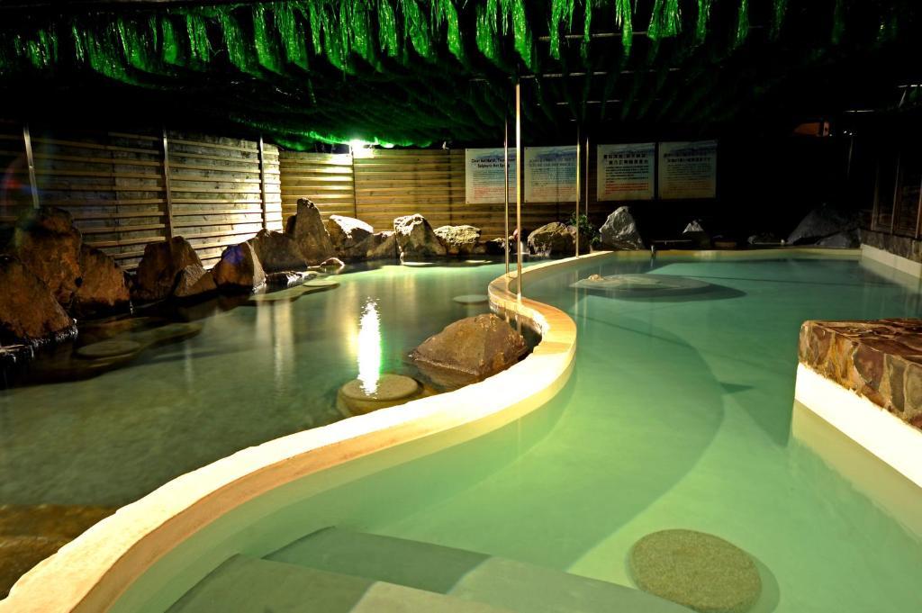 Chat Hot Spring Resort Chilung Exteriör bild