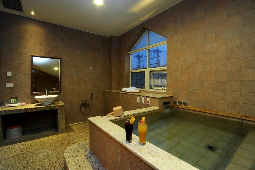 Chat Hot Spring Resort Chilung Rum bild
