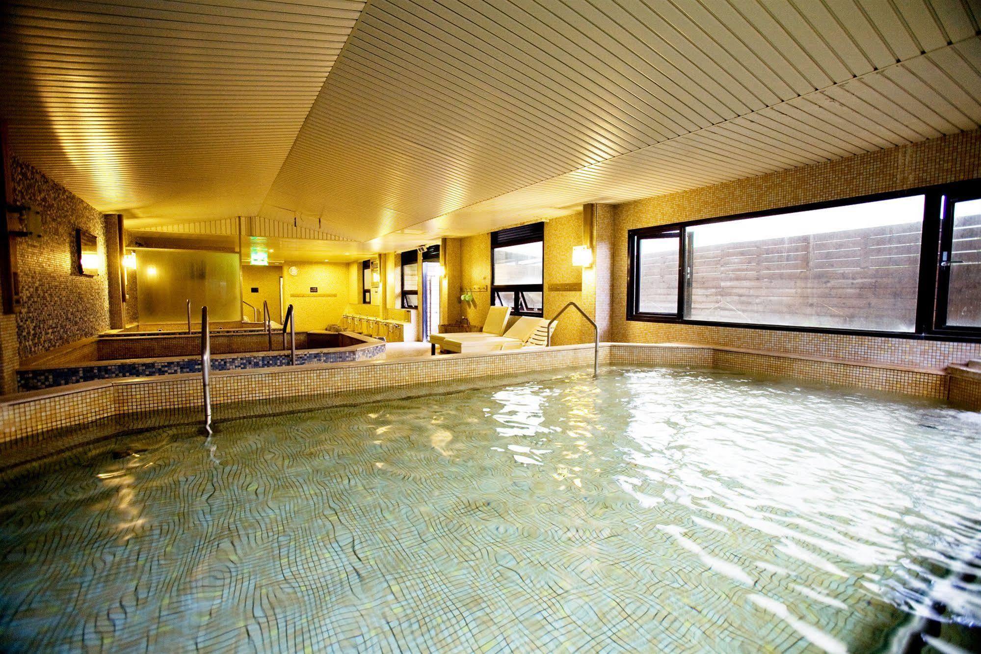 Chat Hot Spring Resort Chilung Exteriör bild